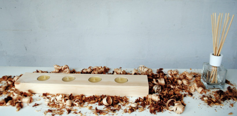 Wooden tea light candle holder spruce for 4 candles Wooden tea light candle holder spruce for 4 candles