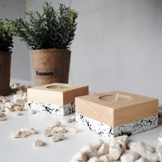 Wooden tea light candle holder spruce set of 2 pieces - paint marble technique Wooden tea light candle holder spruce set of 2 pieces - paint marble technique