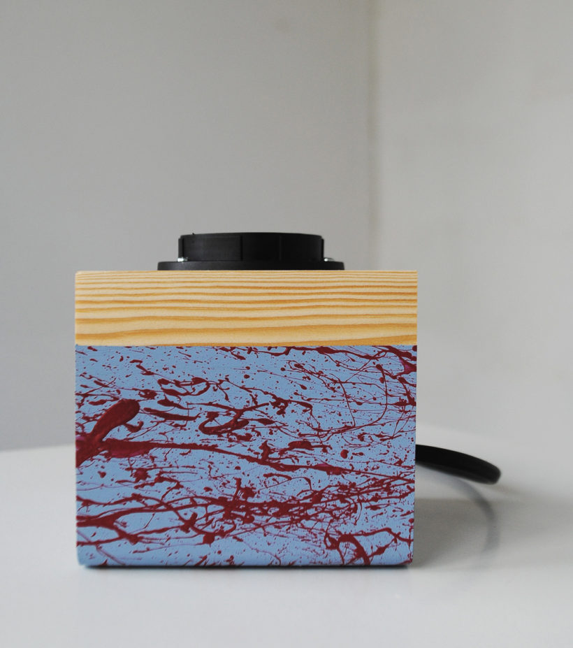 Χειροποίητο Ξύλινο Επιτραπέζιο Φωτιστικό 'Edison Cube Spruce Splashes'