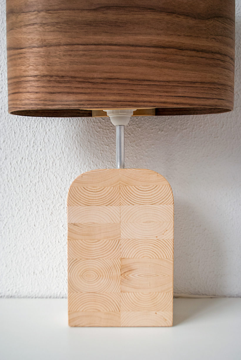 Χειροποίητο Ξύλινο Επιτραπέζιο Φωτιστικό 'Motif Wood 6 Walnut Wagon'