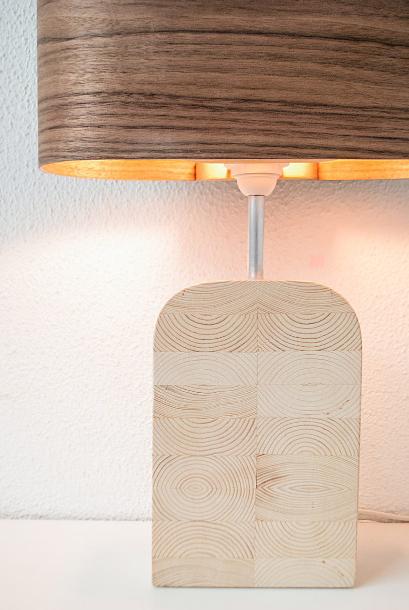 Χειροποίητο Ξύλινο Επιτραπέζιο Φωτιστικό 'Motif Wood 6 Walnut Wagon'