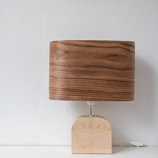 Χειροποίητο Ξύλινο Επιτραπέζιο Φωτιστικό 'Motif Wood 4 Walnut Wagon'