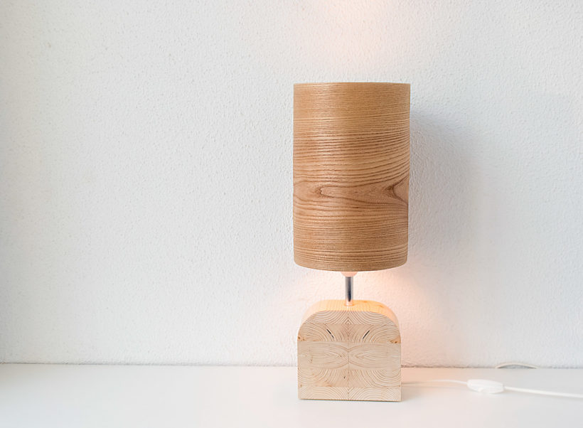 Χειροποίητο Ξύλινο Επιτραπέζιο Φωτιστικό 'Motif Wood 4 Elm'