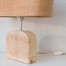 Handmade Wooden Table Lamp 'Motif Wood 4 Oak Wagon'