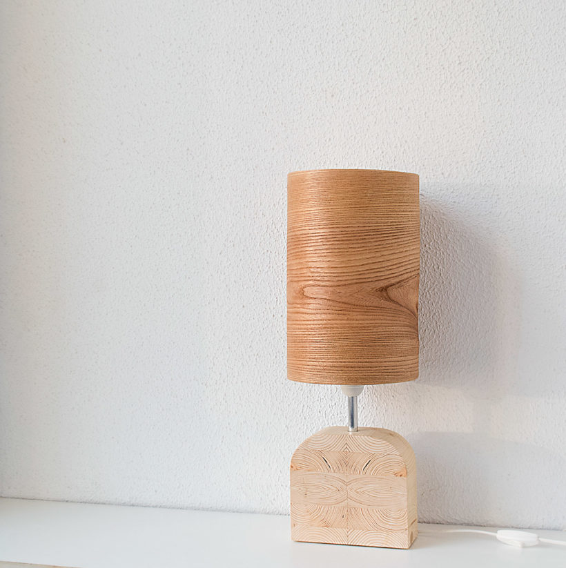 Χειροποίητο Ξύλινο Επιτραπέζιο Φωτιστικό 'Motif Wood 4 Elm'