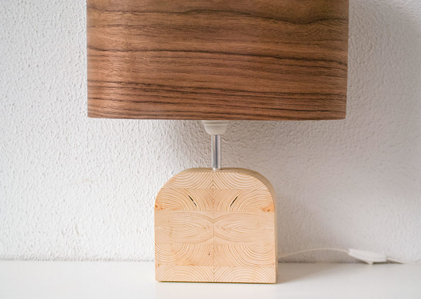 Handmade Wooden Table Lamp 'Motif Wood 4 Walnut Wagon'