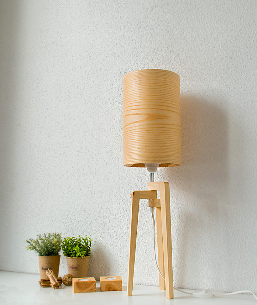 Handmade Wooden Table Lamp 'Tripod II Mini Ash'