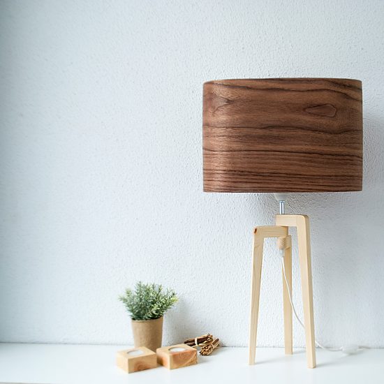 Handmade Wooden Table Lamp 'Tripod II Mini Walnut Wagon'