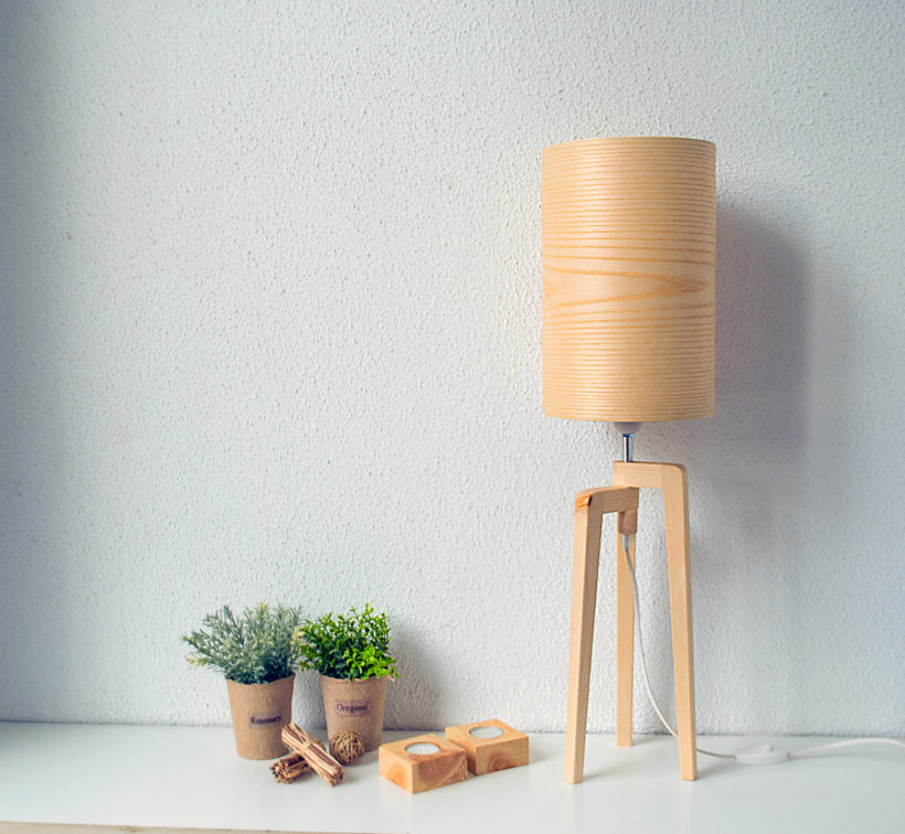 Handmade Wooden Table Lamp 'Tripod II Mini Ash'