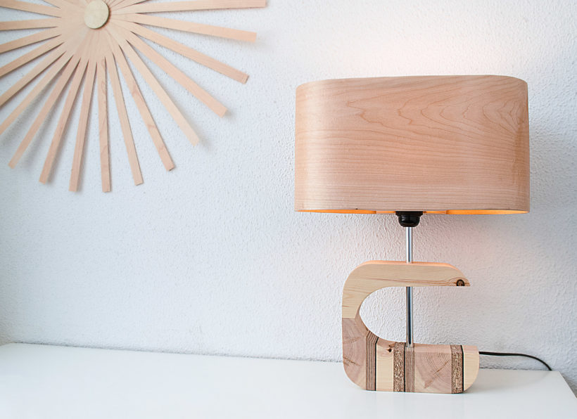 Handmade Wooden Table Lamp 'Shapes' - Wagon maple
