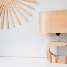 Handmade Wooden Table Lamp 'Shapes' - Wagon maple