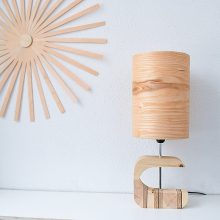 Χειροποίητο Ξύλινο Επιτραπέζιο Φωτιστικό 'Shapes' - Olive
