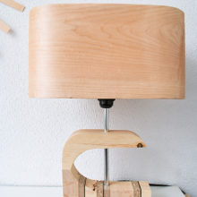 Handmade Wooden Table Lamp 'Shapes' - Wagon maple