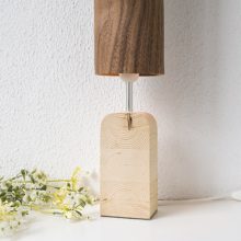 Χειροποίητο Ξύλινο Επιτραπέζιο Φωτιστικό 'Motif Wood 2 Walnut Tall'
