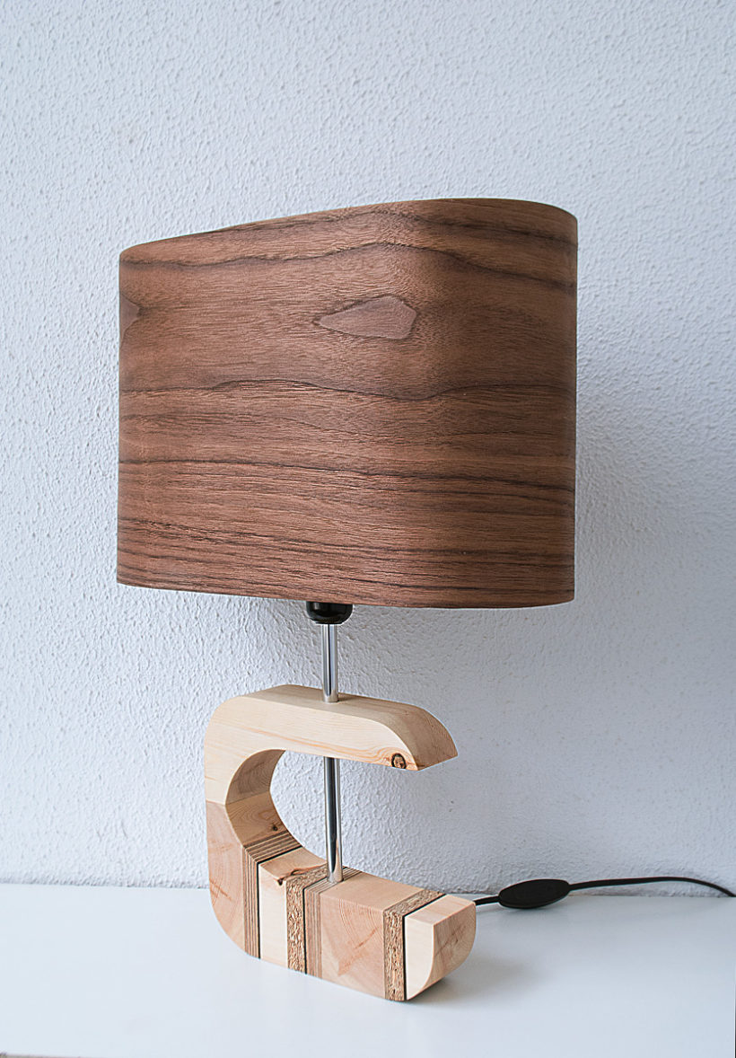 Handmade Wooden Table Lamp 'Shapes' - Wagon walnut