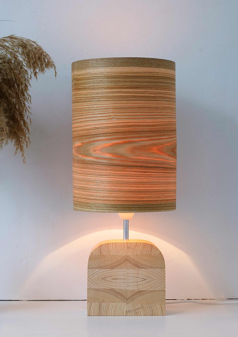 Handmade Wooden Table Lamp 'Motif Wood 4 Olive Big'