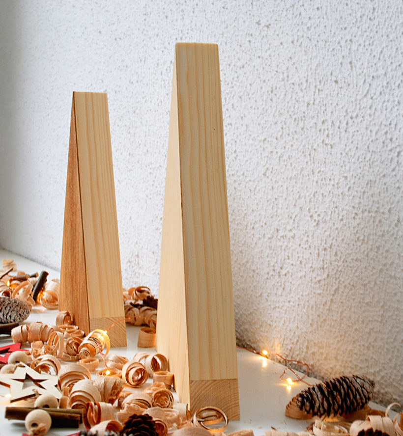 Handmade Wood Christmas Trees Decoration, Elm & Ash