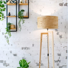 Χειροποίητο Ξύλινο Φωτιστικό Δαπέδου ‘Tripod II Oak Rustic’ Χειροποίητο Ξύλινο Φωτιστικό Δαπέδου ‘Tripod II Oak Rustic’