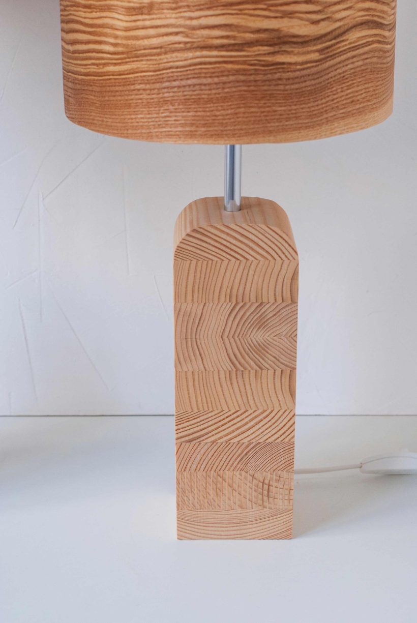 Χειροποίητο Ξύλινο Επιτραπέζιο Φωτιστικό 'Motif Wood 3 Olive'