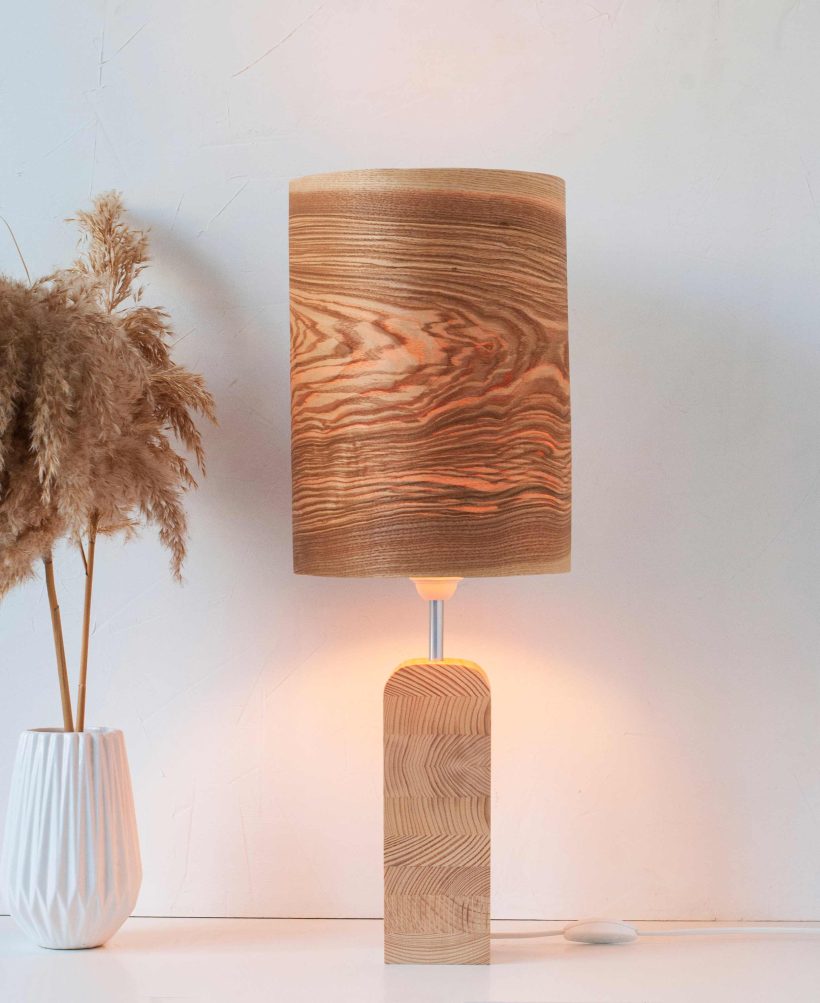 Χειροποίητο Ξύλινο Επιτραπέζιο Φωτιστικό 'Motif Wood 3 Olive'