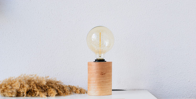 Barrel Walnut EU - Χειροποίητο Ξύλινο Επιτραπέζιο Φωτιστικό