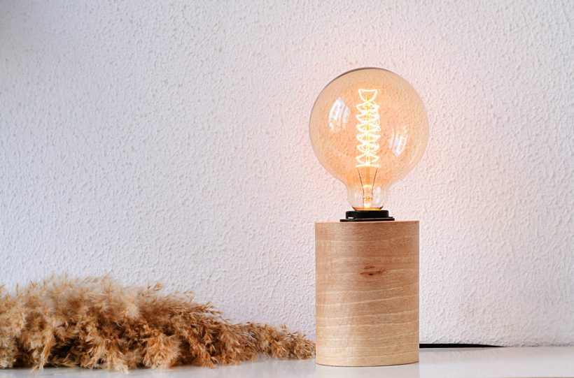 Barrel Walnut EU - Χειροποίητο Ξύλινο Επιτραπέζιο Φωτιστικό