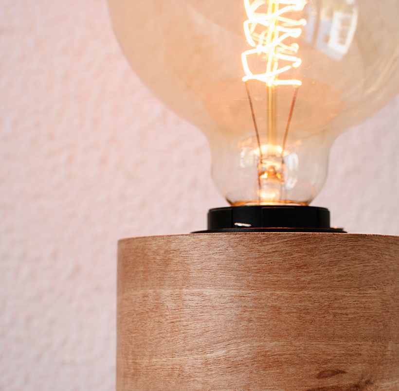 Barrel Walnut EU - Χειροποίητο Ξύλινο Επιτραπέζιο Φωτιστικό