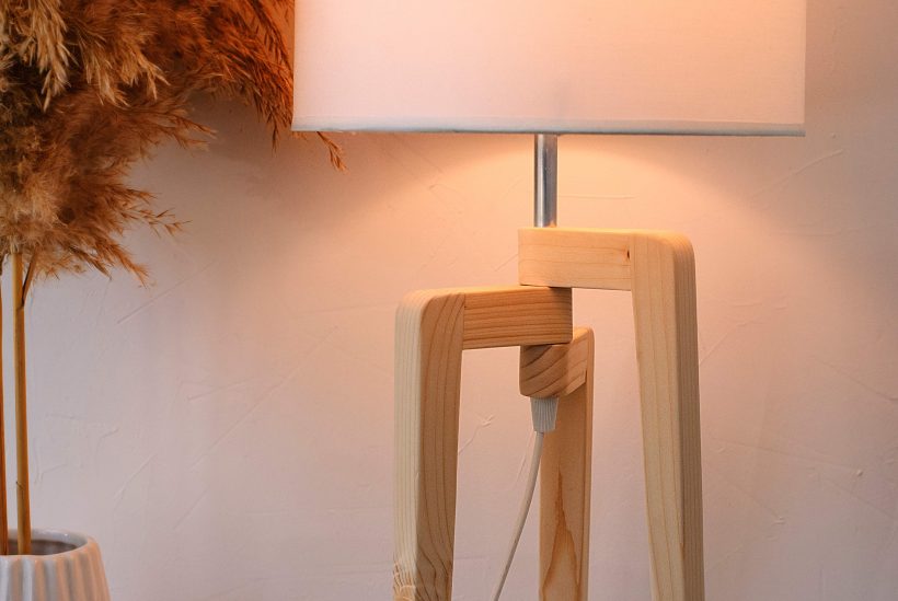 Tripod II Mini - Handmade Wooden Table Lamp