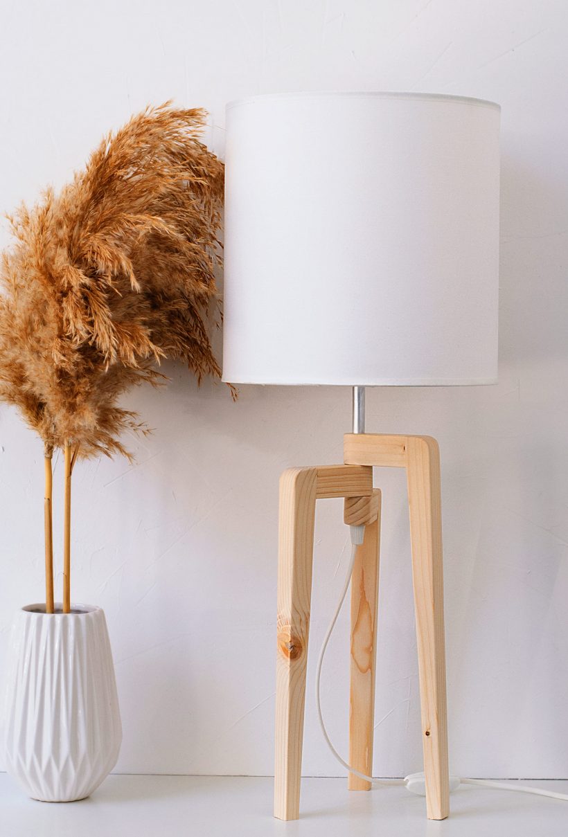 Tripod II Mini - Handmade Wooden Table Lamp