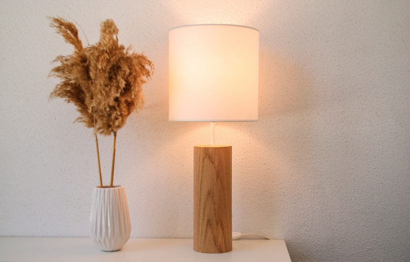 Lina Oak - Χειροποίητο Ξύλινο Επιτραπέζιο Φωτιστικό