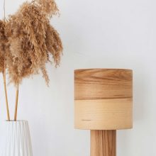 Handmade Wooden Table Lamp 'Barrel II Olivie'