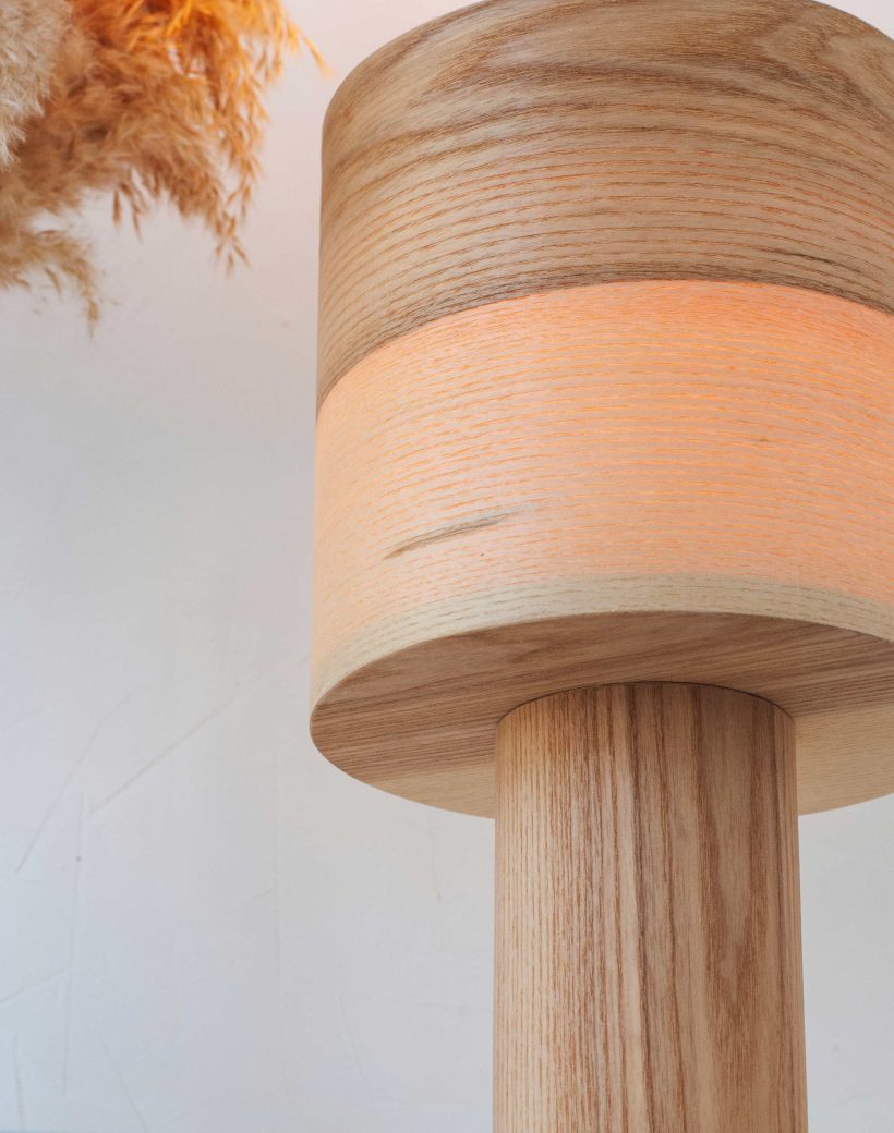 Handmade Wooden Table Lamp 'Barrel II Olivie'