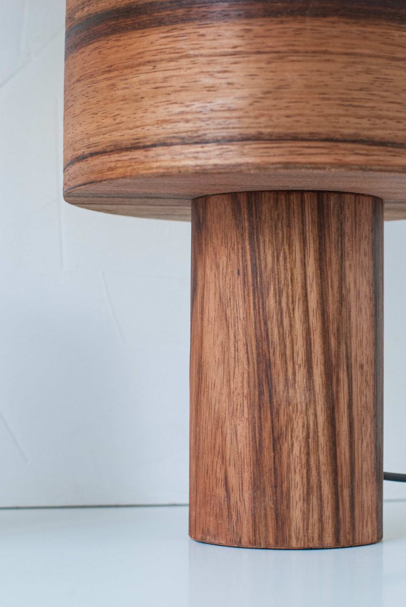 Handmade Wooden Table Lamp "Barrel II Mango"