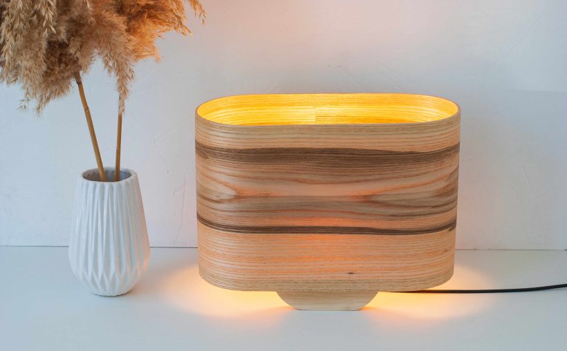 Wagon Olivie - Handmade Wooden Table Lamp