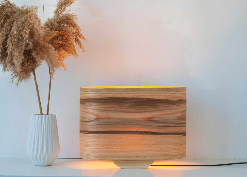 Wagon Olivie - Handmade Wooden Table Lamp