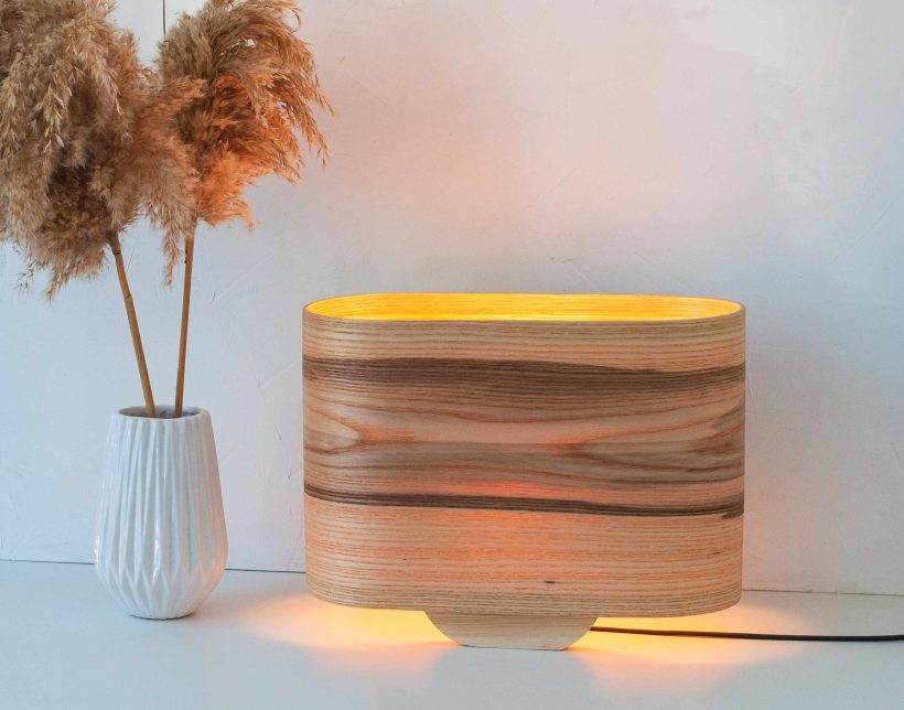 Wagon Olivie - Handmade Wooden Table Lamp