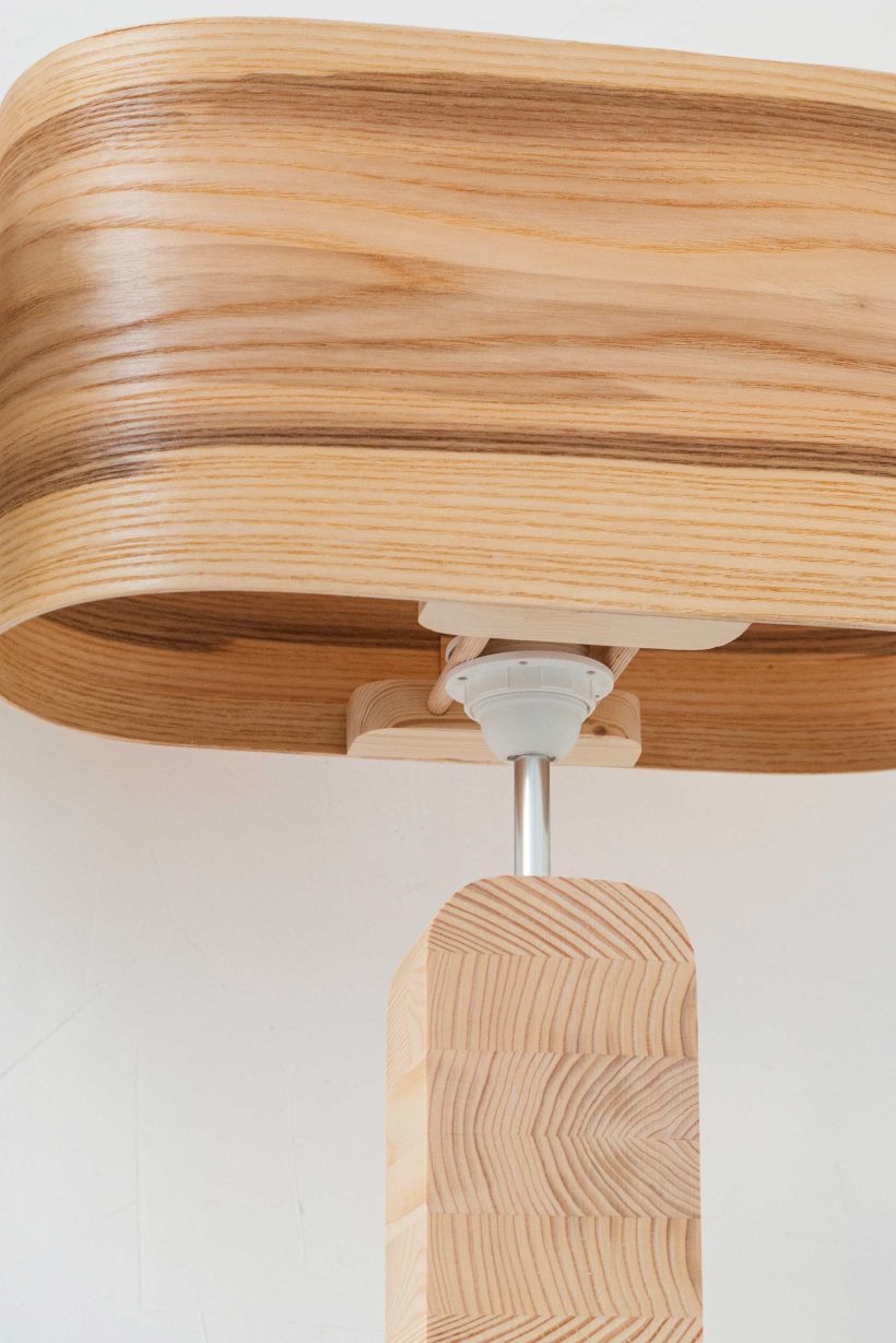 Handmade Wooden Table Lamp 'Motif Wood 3 Olivie Wagon'