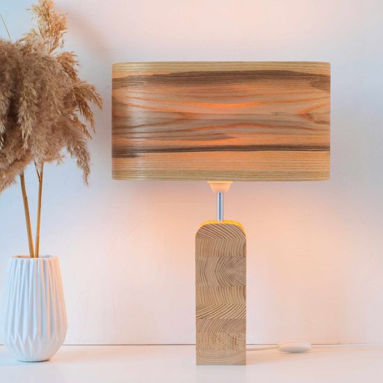 Handmade Wooden Table Lamp 'Motif Wood 3 Olivie Wagon'