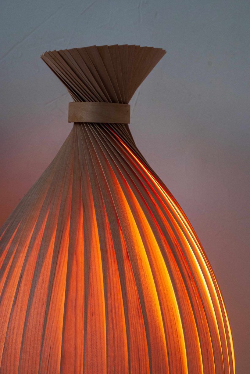 Handmade Wooden Table Lamp 'Motif Wood 4 Teepee'