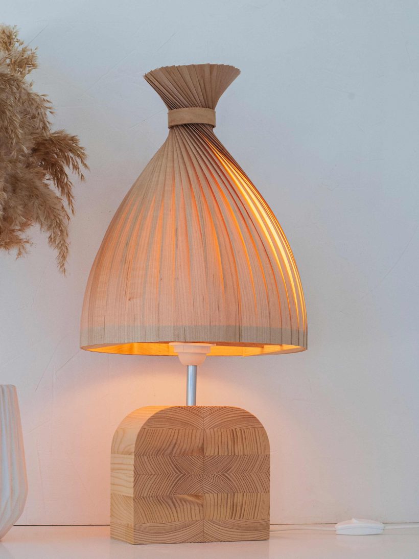 Handmade Wooden Table Lamp 'Motif Wood 4 Teepee'