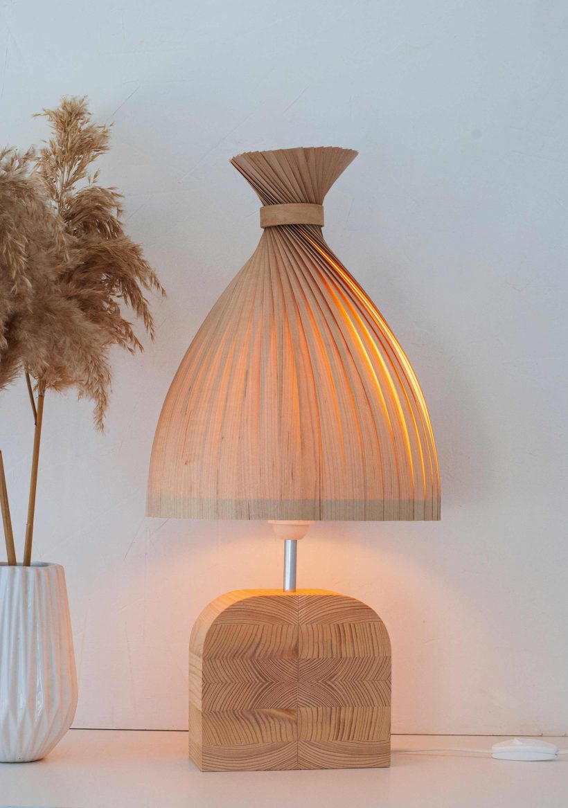 Handmade Wooden Table Lamp 'Motif Wood 4 Teepee'